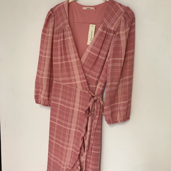 NWT Leticia Plaid Wrap Dress - Picture 8 of 12